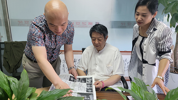 著名旅法艺术家李历先生莅临我单位参观交流